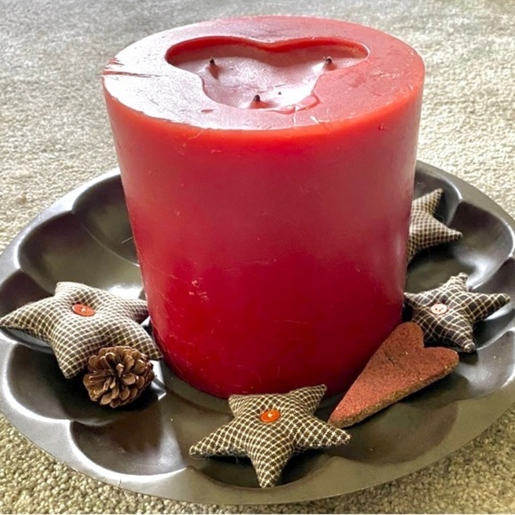 Primitive Distressed Metal Dish *DISH ONLY* - Picture 5 of 10